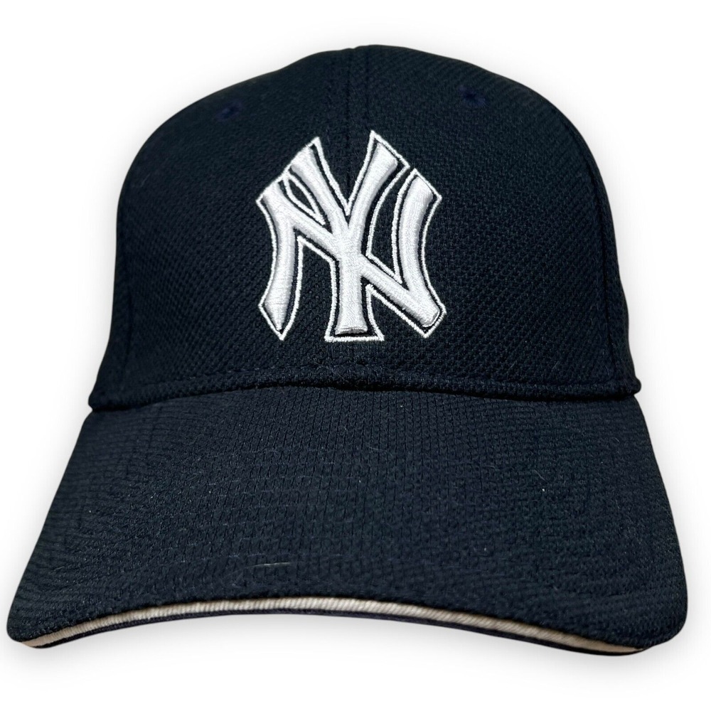 VTG New York Yankees Hat Small Medium 2005 Batting Practice New Era Blue Box